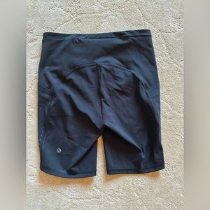 BLACK WOMENS BIKER SHORTS